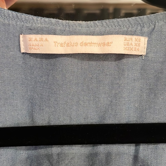 Soft Denim Zara Top - Picture 2 of 3